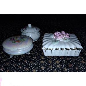 VINTAGE TRINKET BOXES LIT OF (3) PRESTIGE, HAND-PAINTED